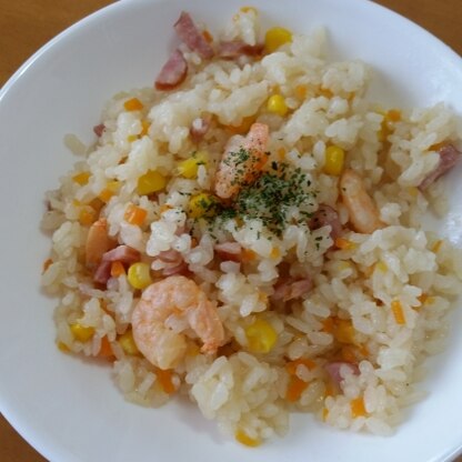 炊飯器でﾋﾟﾗﾌ！簡単美味しい～♪
また作ります(*^^*)
ごちそうさまでした～♪